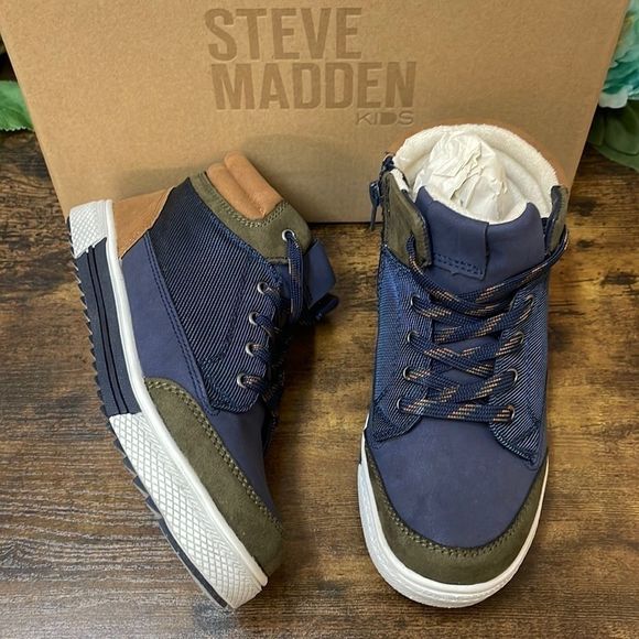 Steve Madden Other - Steve Madden Boys' Blue Calvin High Top Sneakers